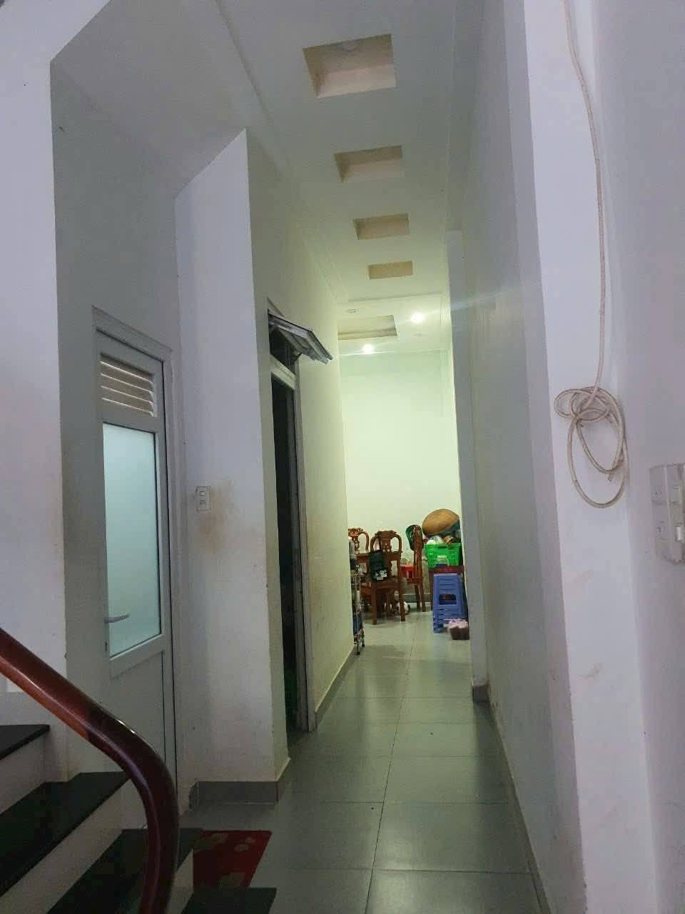 Cần Bán Gấp Nhà 3 tầng giá tốt KQH Trần Anh Tông, Đà Lạt 72m2 giá chỉ 6.5 tỷ - Ảnh 2